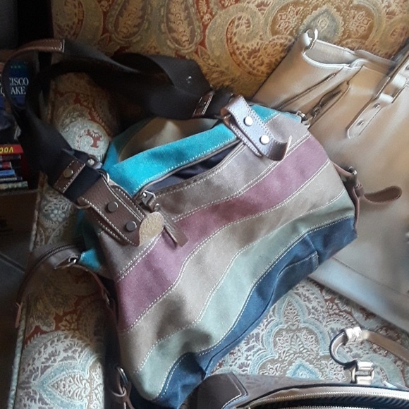 Bundle Of Purses - Picture 5 of 8